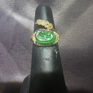 Elegant Green and Gold Ring with Crystal Accents